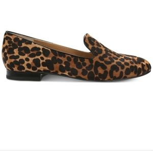 Tahari Smoking Flats